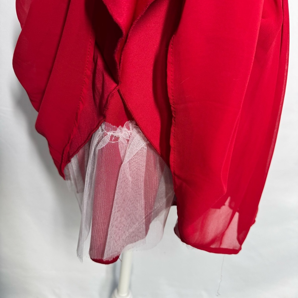 B. Darlin Red 2-Piece Embellished Prom Homecoming Formal Dress - Size 1/2 - Picture 4 of 13